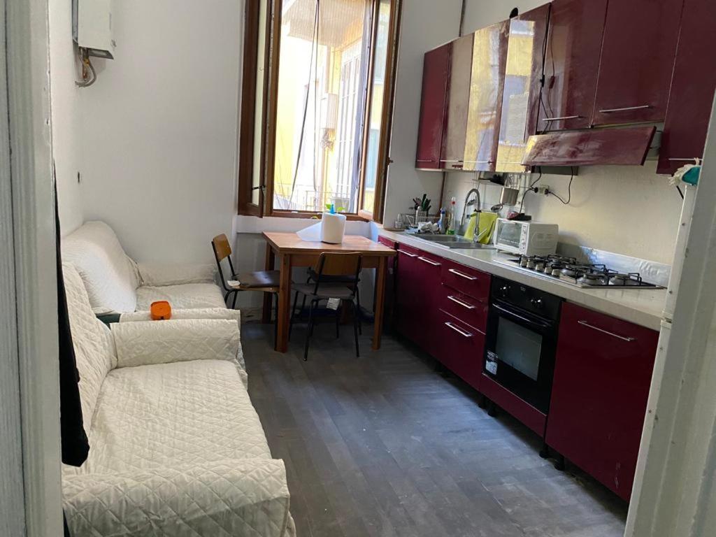 Private Room In A Quiet Apartment In The City Center Milan Luaran gambar