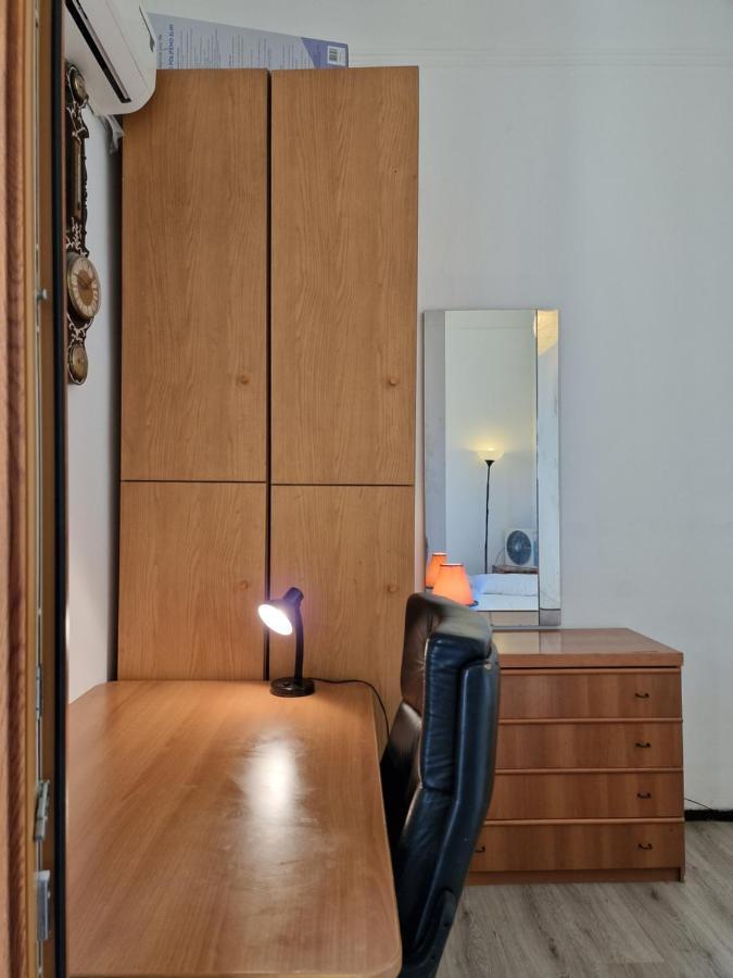 Private Room In A Quiet Apartment In The City Center Milan Luaran gambar